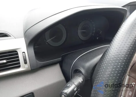 2016 Honda Odyssey Se z USA, uszkodzony, nr VIN 5FNRL5H34GB123838